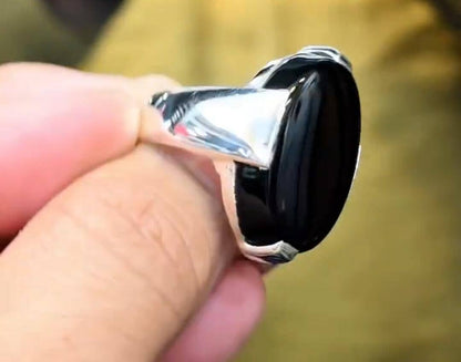 Black Aqeeq Ring ...